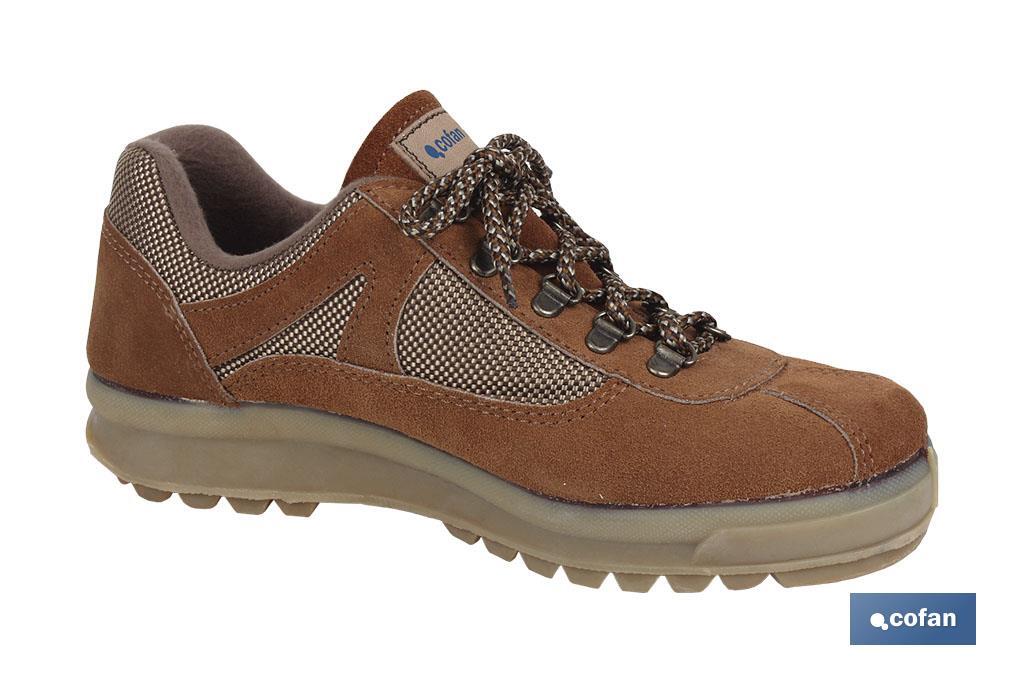 ZAPATILLAS  TREKKING MODELO IREGUA T-40