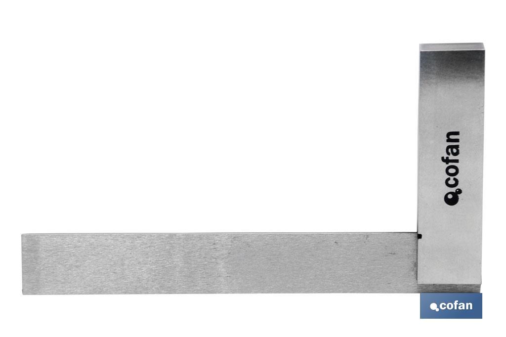 ESCUADRA PRECISIÓN ACERO 300 x 210 mm (PACK: 1 UDS) ESCUADRA PRECISIÓN ACERO 300 x 210 mm (PACK: 1 UDS)